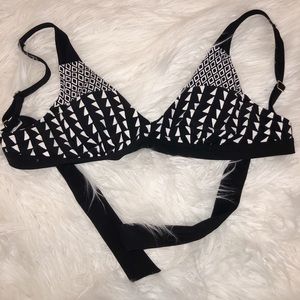 Black and white pattern bikini top
